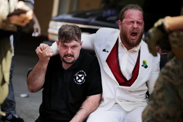 STRAVIČNI PRIZORI IZ VIRDŽINIJE: U sukobima na rasističkom prosvjedu jedna osoba stradala