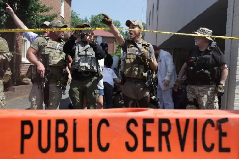 STRAVIČNI PRIZORI IZ VIRDŽINIJE: U sukobima na rasističkom prosvjedu jedna osoba stradala