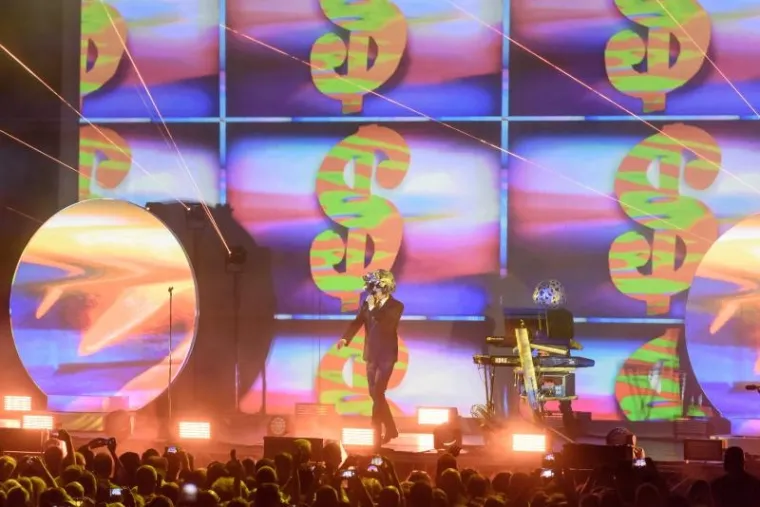 Grupa Pet Shop Boys je ušla u Guinessovu knjigu rekorda s 50 milijuna primjeraka prodanih albuma.​