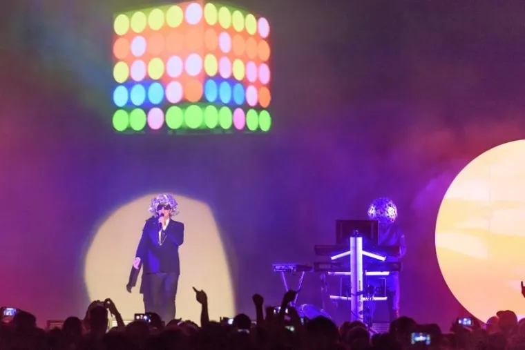 Sinoć je u Zadru na festivalu Jazine Open Air održan koncert legendarnih Pet Shop Boysa.