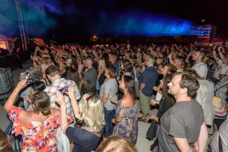 KULTNI PET SHOP BOYSI RASPLESALI ZADAR: 'Prvi put smo ovdje, ovo će biti posebna večer jer smo svi mi pop klinci'