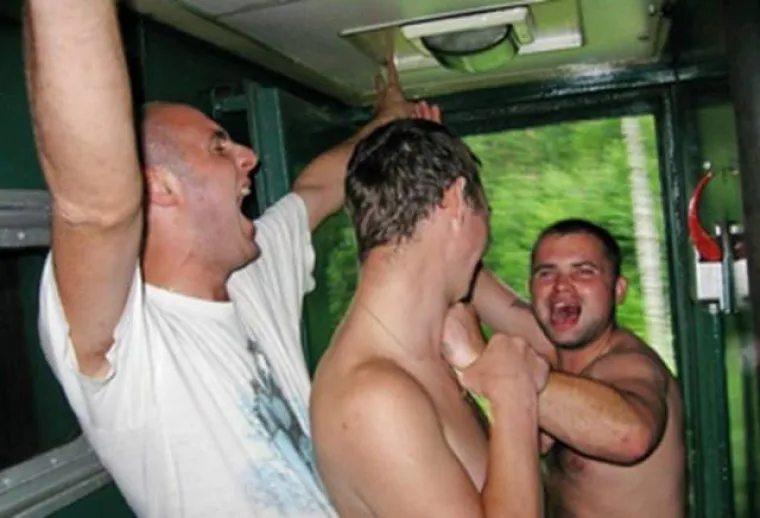 BISTE LI SE IKADA VOZILI OVIM VLAKOM? Ako mislite da ste vidjeli sve, zavirite u ruski vlak, to je neki drugi svijet