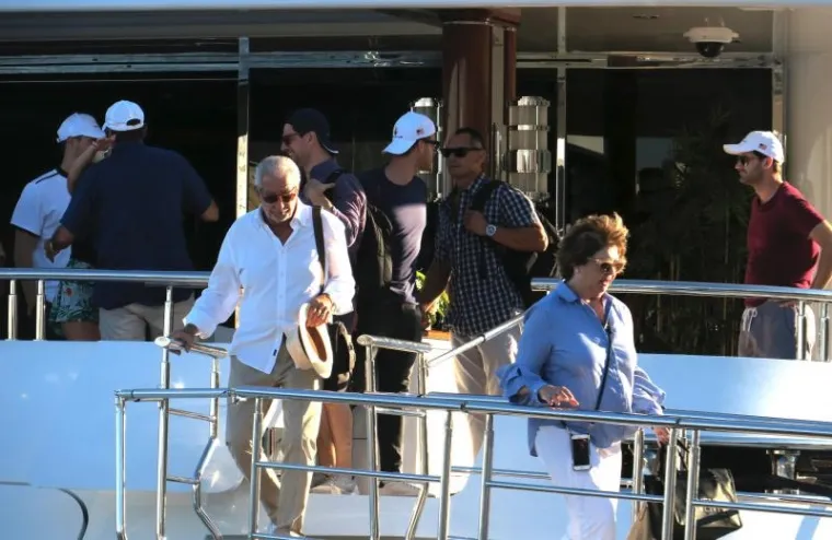 JO&Scaron; JEDAN AMERIČKI BOGATA&Scaron; DOPLOVIO U SPLIT: 3,8 milijardi težak Rick Caruso uživa na na&scaron;em Jadranu