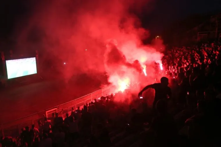 KANTRIDA U PLAMENU: Navijači Rijeke na kultnom stadionu napravili atmosferu za pamćenje