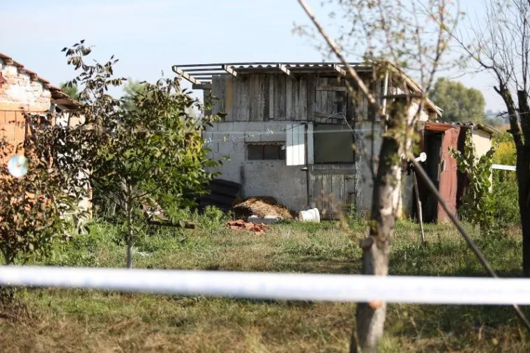 POŽAR U DRVENOJ KUĆI U IVANIĆ GRADU: Poginule su dvije osobe, jedna je ozlijeđena