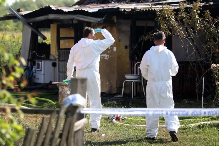 POŽAR U DRVENOJ KUĆI U IVANIĆ GRADU: Poginule su dvije osobe, jedna je ozlijeđena