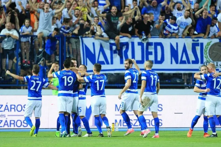 OSJEČANIMA ČISTA PETICA: Nogometna renesansa na Dravi, Gradski vrt zaslužio je ovakav europski spektakl