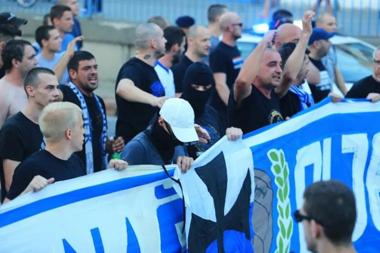 OSJEČANIMA ČISTA PETICA: Nogometna renesansa na Dravi, Gradski vrt zaslužio je ovakav europski spektakl