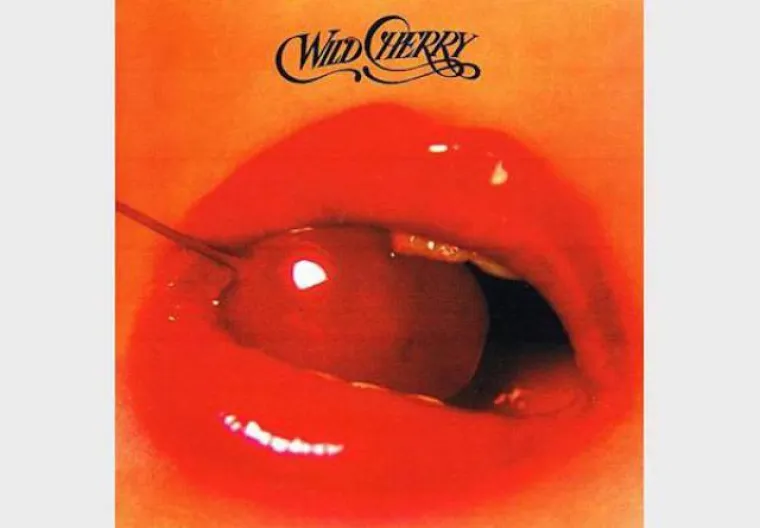 NASLOVNICE GLAZBENIH ALBUMA ILI EROTSKIH ČASOPISA? Ponekad je te&scaron;ko prepoznati o čemu je riječ