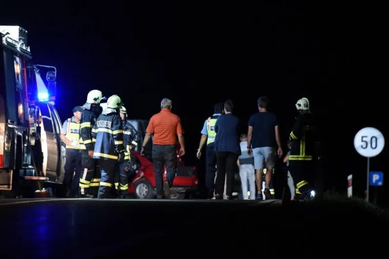 TE&Scaron;KA NESREĆA KOD VARAŽDINA: U sudaru kombija i teretnjaka poginuo mladić