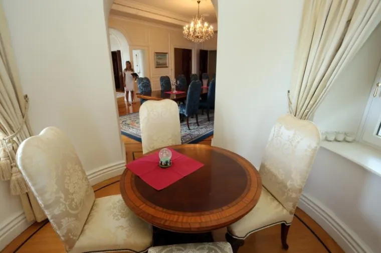 Zavirite u bivši Todorićev ljetnikovac u Medveji