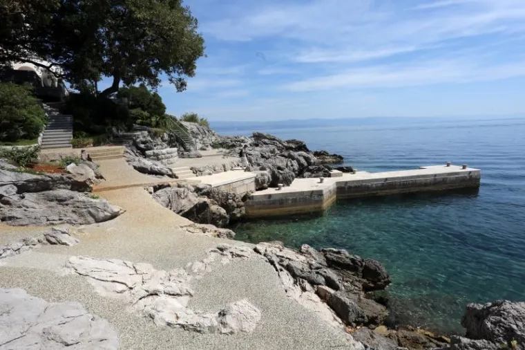 Zavirite u bivši Todorićev ljetnikovac u Medveji