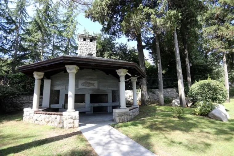 Zavirite u bivši Todorićev ljetnikovac u Medveji