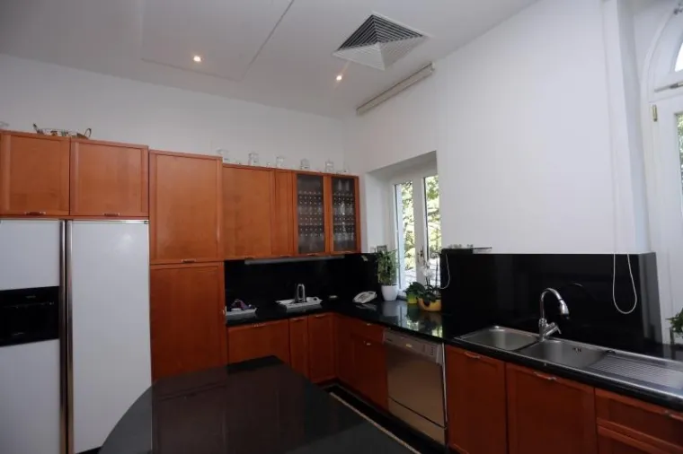 Zavirite u biv&scaron;i Todorićev ljetnikovac u Medveji