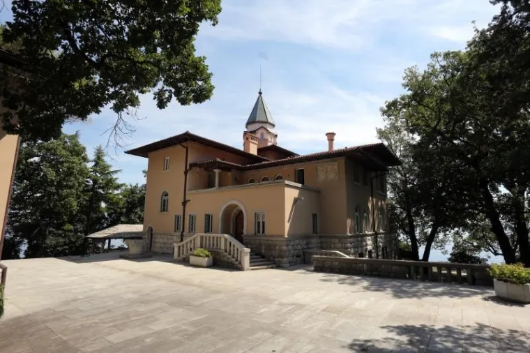 Zavirite u biv&scaron;i Todorićev ljetnikovac u Medveji