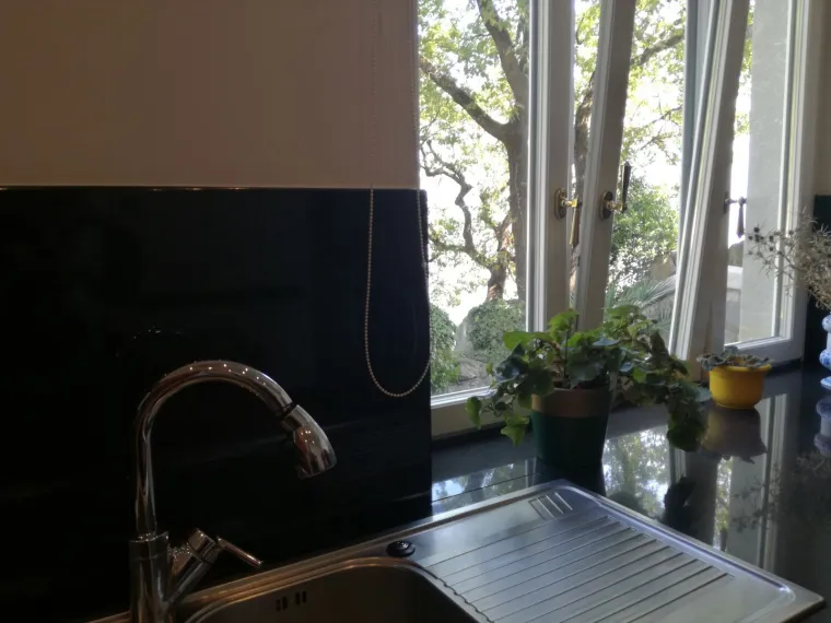 Izvanredna uprava Agrokora na čelu s povjerenikom Antom Ramljakom započela je proces prodaje nekretnine Villa Castello u vlasni&scaron;tvu koncerna.
Riječ je o nekretnini s posjedom koji se nalazi u Medveji u općini Lovran, u blizini Opatije.