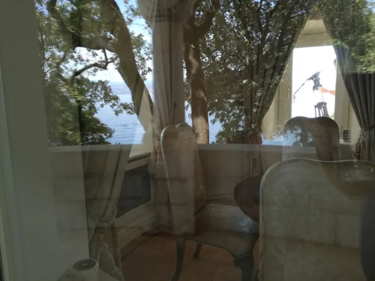 Izvanredna uprava Agrokora na čelu s povjerenikom Antom Ramljakom započela je proces prodaje nekretnine Villa Castello u vlasni&scaron;tvu koncerna.
Riječ je o nekretnini s posjedom koji se nalazi u Medveji u općini Lovran, u blizini Opatije.