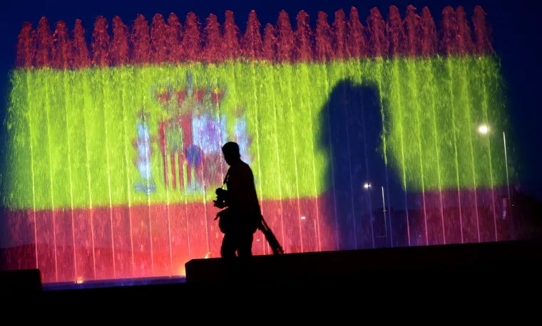 Zagrebačke fontane osvijetljene u spomen na žrtve terorističkog napada u Barceloni