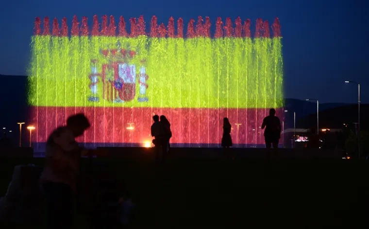 Zagrebačke fontane osvijetljene u spomen na žrtve terorističkog napada u Barceloni