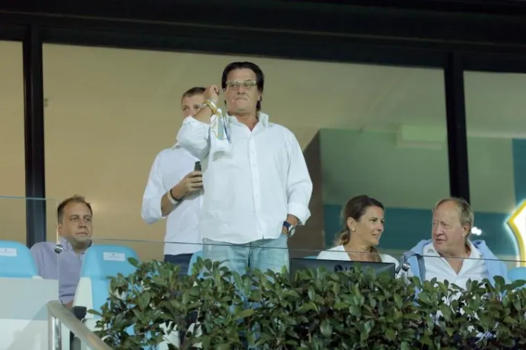 LOKOMOTIVA NA RUJEVICI: Navijači ispunili tribine i dali podr&scaron;ku Rijeci nakon serije poraza