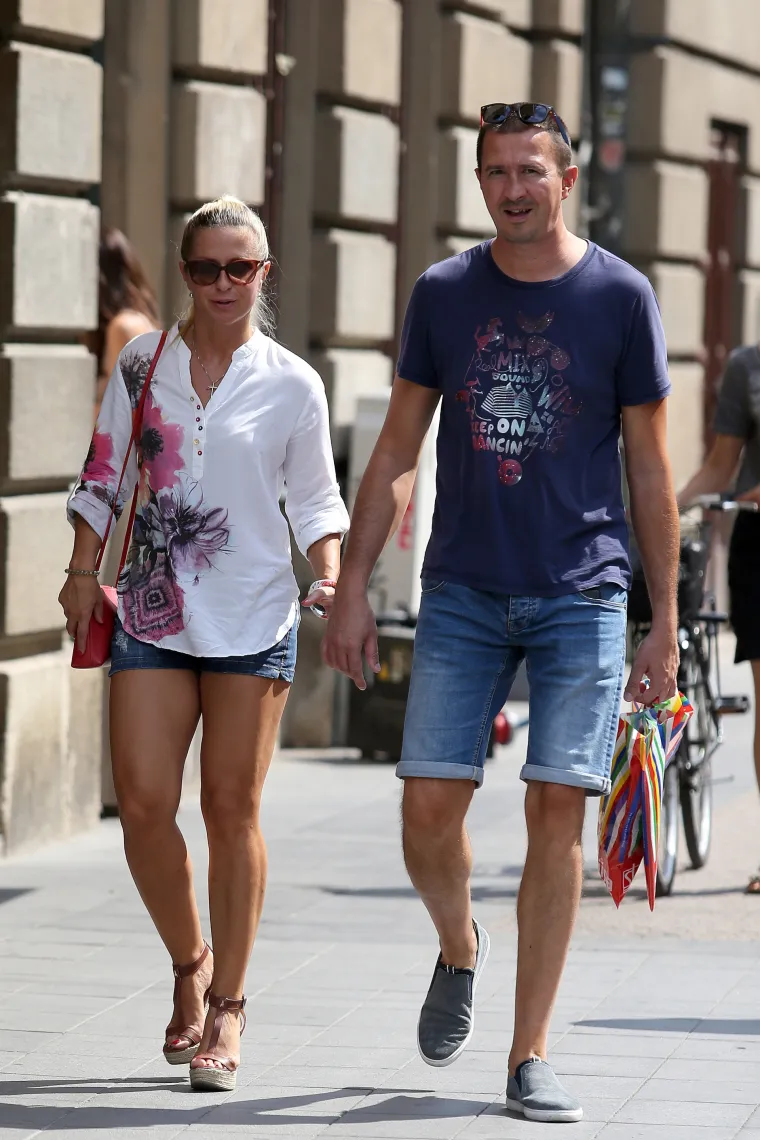 Prekrasne žene pro&scaron;etale centrom Zagreba