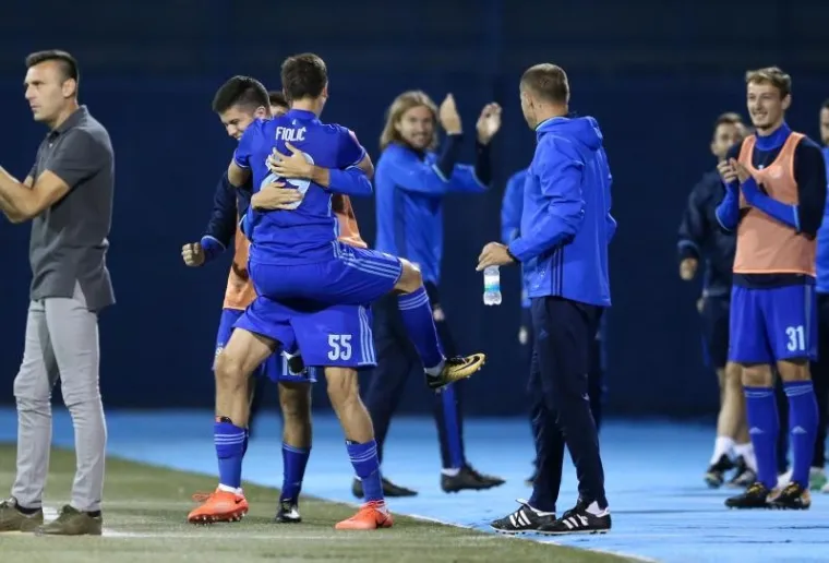 SLAVEN BELUPO NA MAKSIMIRU: Mamić i Horvatinčić srdačno se pozdravili na trbinama