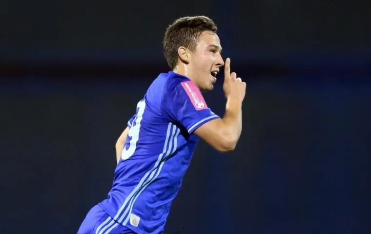 SLAVEN BELUPO NA MAKSIMIRU: Mamić i Horvatinčić srdačno se pozdravili na trbinama