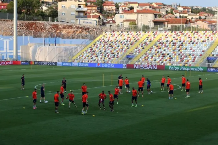 GRČKI PRVAK ISPROBAO RUJEVICU: Rijekin suparnik nije naviknuo igrati u ovakvom okruženju