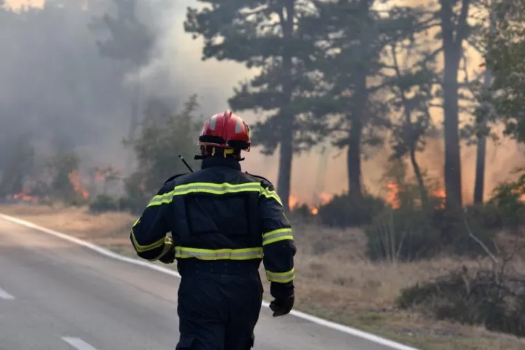 POŽAR KOD KISTANJA: Jak vjetar vatrogascima otežava ga&scaron;enje