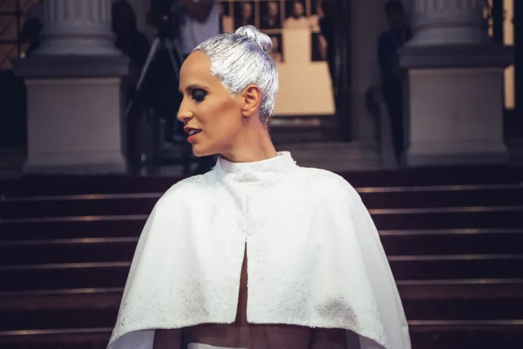 Mlade dizajnerice ukrale pažnju svih medija i posjetitelja crvenog tepiha Sarajevo Film Festivala