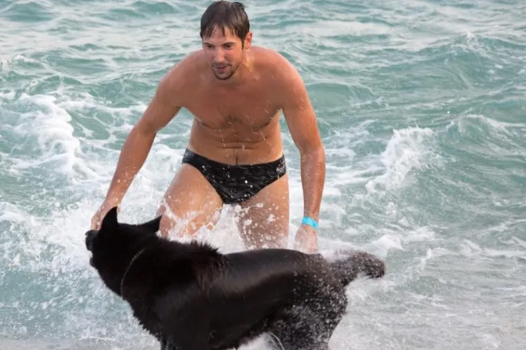 U ovom plivačkom natjecanju glavnu ulogu su imali psi