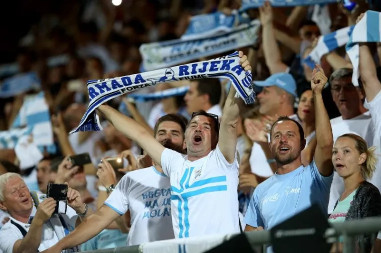 BORBA ZA LIGU PRVAKA: Prepuna Rujevica je uz Rijeku u povijesnoj utakmici