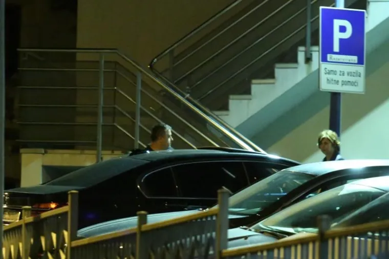 STIGLE NA SVETI DUH: Supruga i kćeri posjetile Zdravka Mamića u zagrebačkoj bolnici