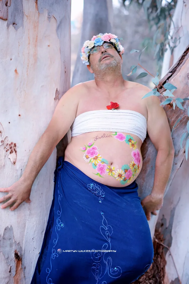 Tate napravili svoje 'trudničke' fotografije umjesto žena: rezultat je urnebesan