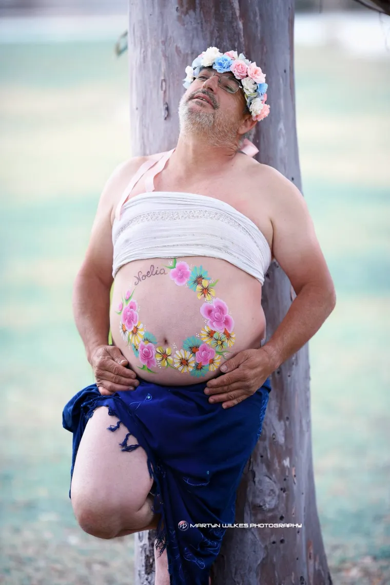 Tate napravili svoje 'trudničke' fotografije umjesto žena: rezultat je urnebesan