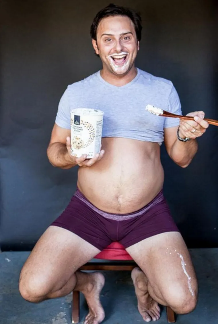 Tate napravili svoje 'trudničke' fotografije umjesto žena: rezultat je urnebesan