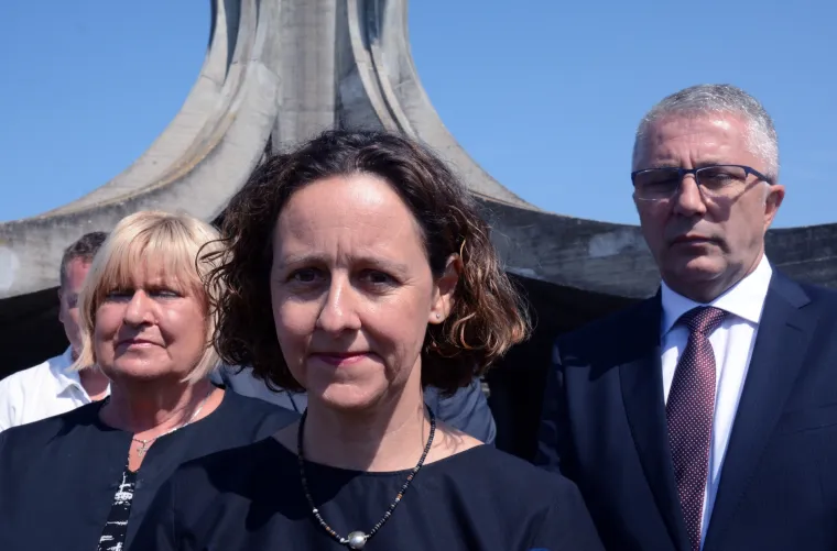 Članovi Vlade u Jasenovcu