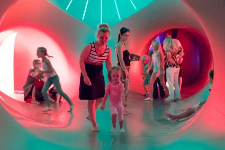 SVJETSKA ATRAKCIJA NA &Scaron;PANCIRFESTU: Posjetitelji uživaju u nesvakida&scaron;njim igrama svjetla i boja