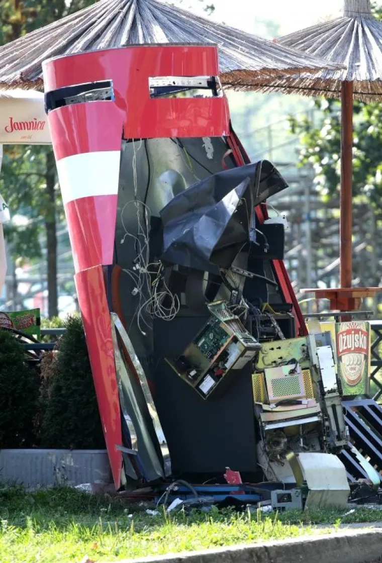 Na zagrebačkom Jarunu plinom raznijeli bankomat i ukrali novac