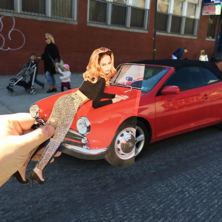 GOLOGUZI POLICAJCI I EKSCENTRIČNI PROLAZNICI: Svakodnevne situacije spojio s izrescima iz novina i nasmijao javnost