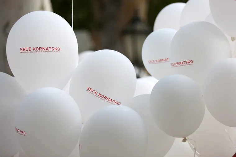 Pu&scaron;tanjem balona na Zrinjevcu obilježena 10. obljetnica kornatske tragedije