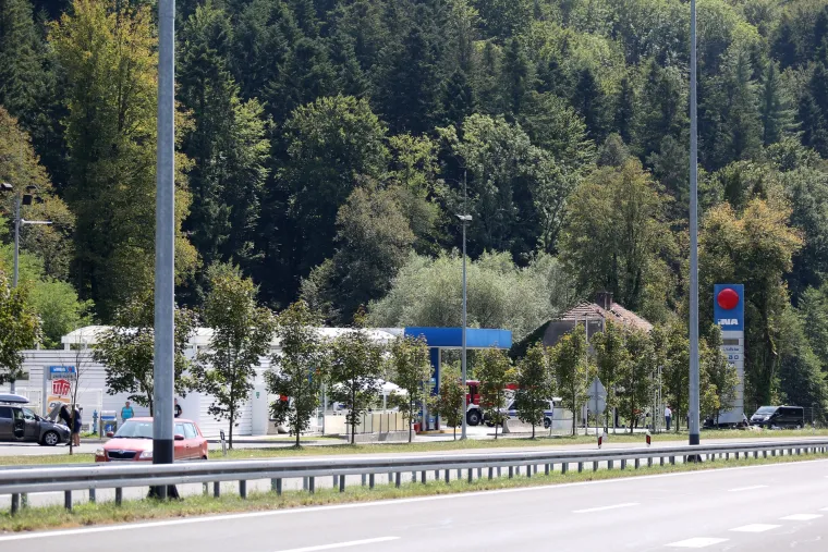 U prometnoj nesreći na autocesti Zagreb - Macelj poginula jedna osoba