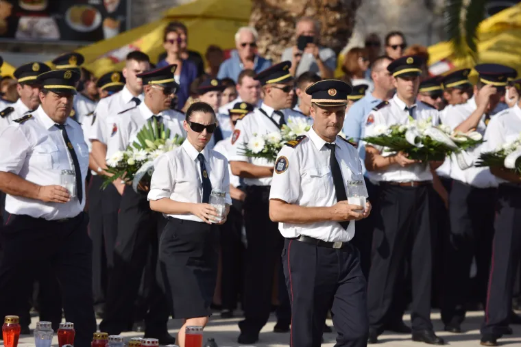 Vodice: mimohod sjećanja povodom 10. obljetnice stradanja vatrogasaca na Velikom Kornatu