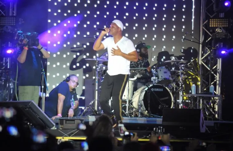 WILL SMITH I DJ JAZZY JEFF ZAPALILI POREČ: 'Princ iz Bel Aira' i njegov prijatelj rasplesali publiku, evo kako je bilo