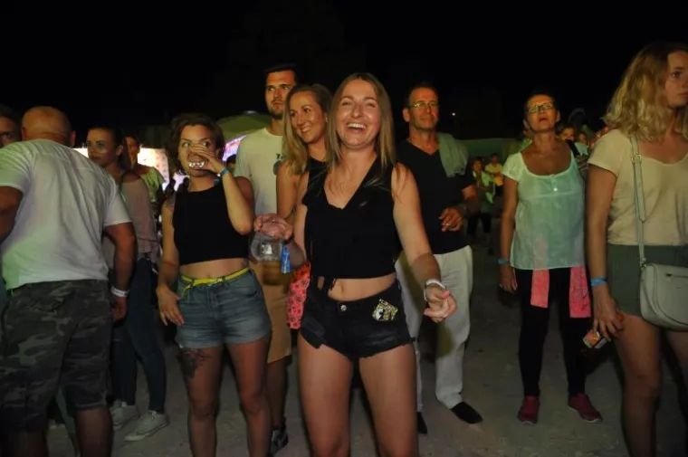 WILL SMITH I DJ JAZZY JEFF ZAPALILI POREČ: 'Princ iz Bel Aira' i njegov prijatelj rasplesali publiku, evo kako je bilo