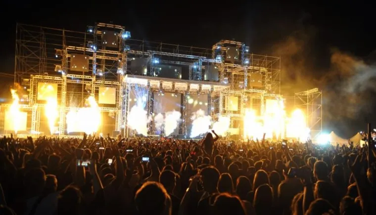 WILL SMITH I DJ JAZZY JEFF ZAPALILI POREČ: 'Princ iz Bel Aira' i njegov prijatelj rasplesali publiku, evo kako je bilo