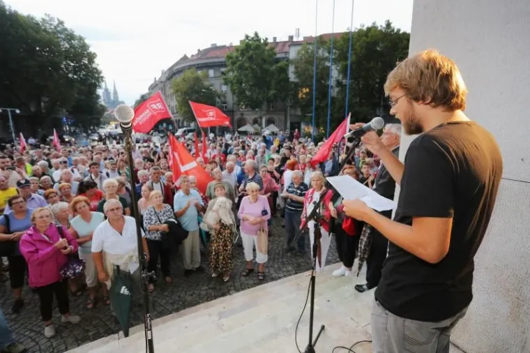 Prosvjed protiv uklanjanja imena mar&scaron;ala Tita u organizaciji inicijative 'Antifa&scaron;izam je moj izbor'