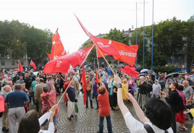 Prosvjed protiv uklanjanja imena mar&scaron;ala Tita u organizaciji inicijative 'Antifa&scaron;izam je moj izbor'