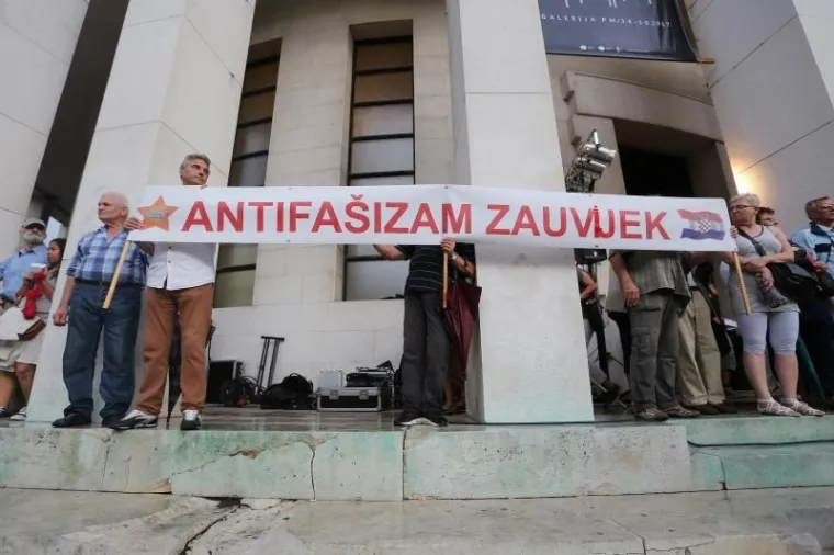 Prosvjed protiv uklanjanja imena mar&scaron;ala Tita u organizaciji inicijative 'Antifa&scaron;izam je moj izbor'