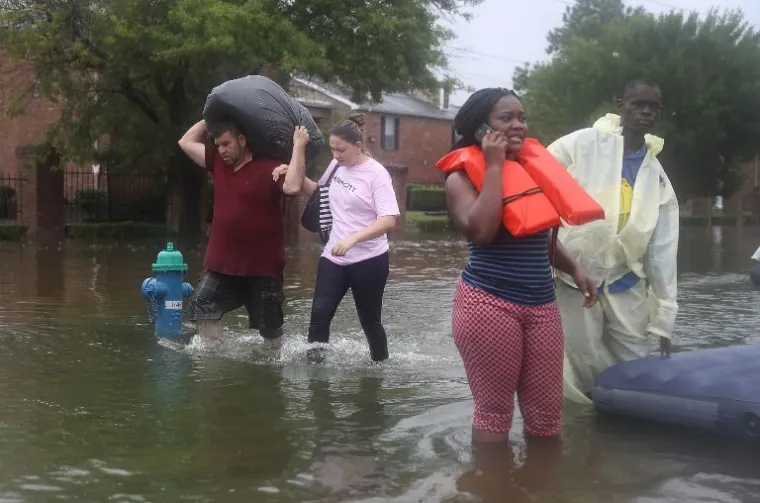 RAZORNE POSLJEDICE HARVEYJA: Potopljeni Houston i cijeli jugoistočni Teksas